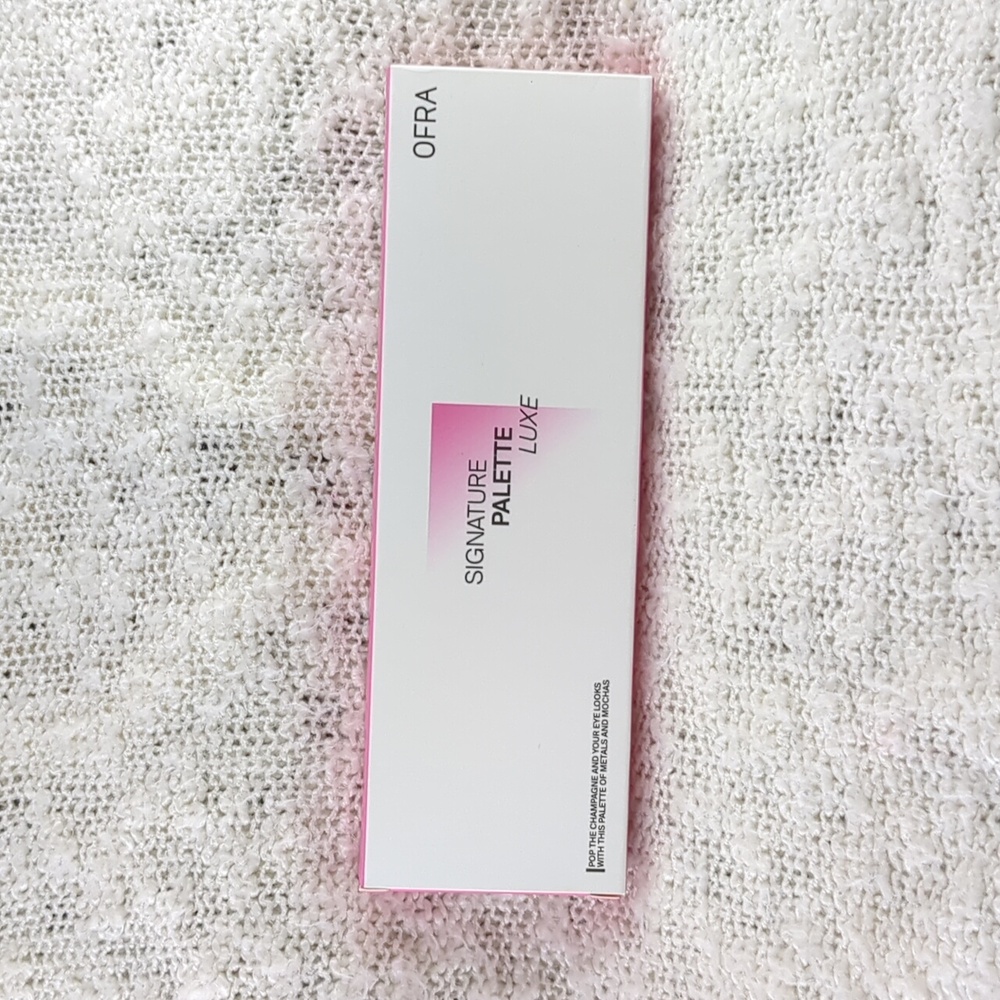 OFRA Signature Palette in Luxe, 7.5g/0.26oz - Picture 2 of 11